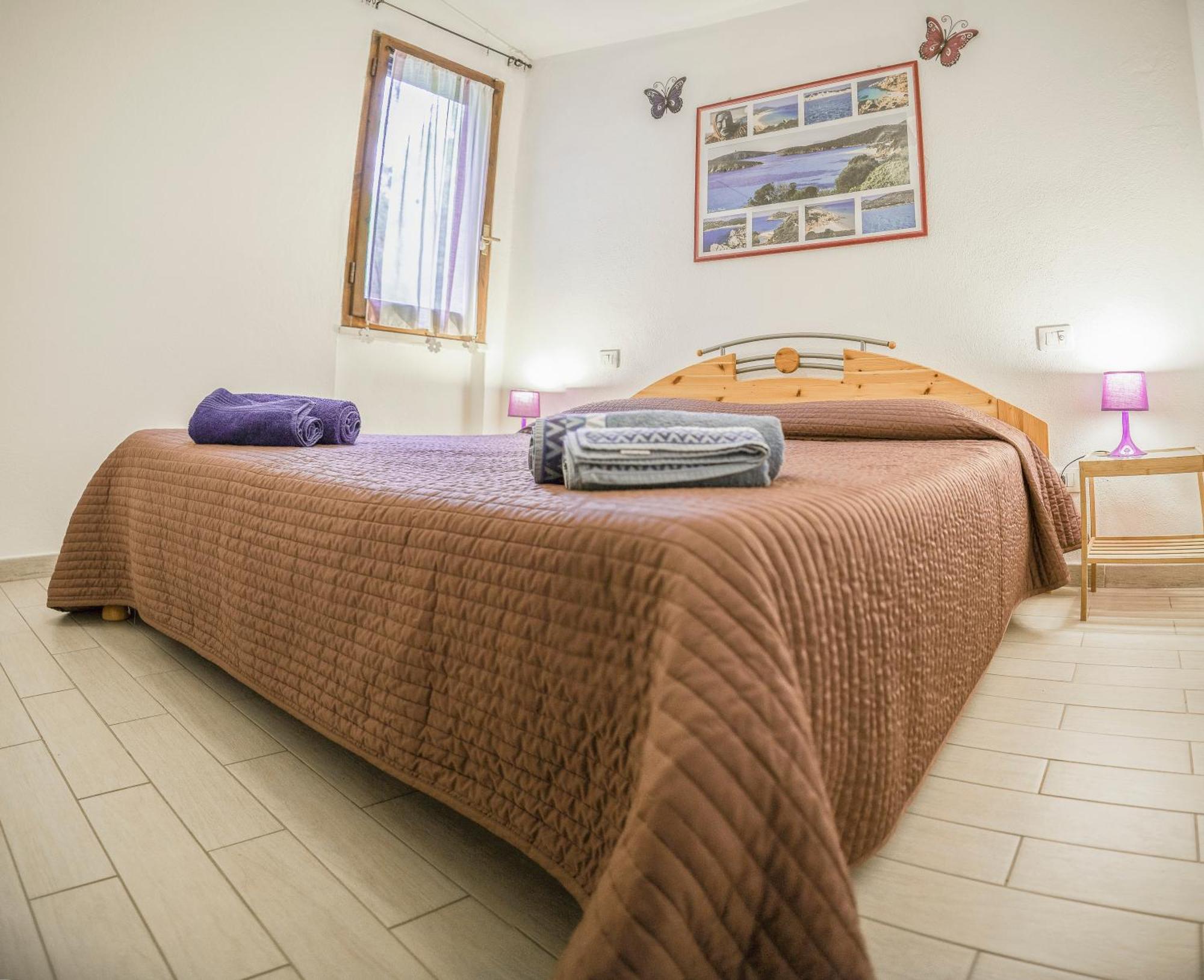 Purple House, 30M To Beach Pula Exterior photo