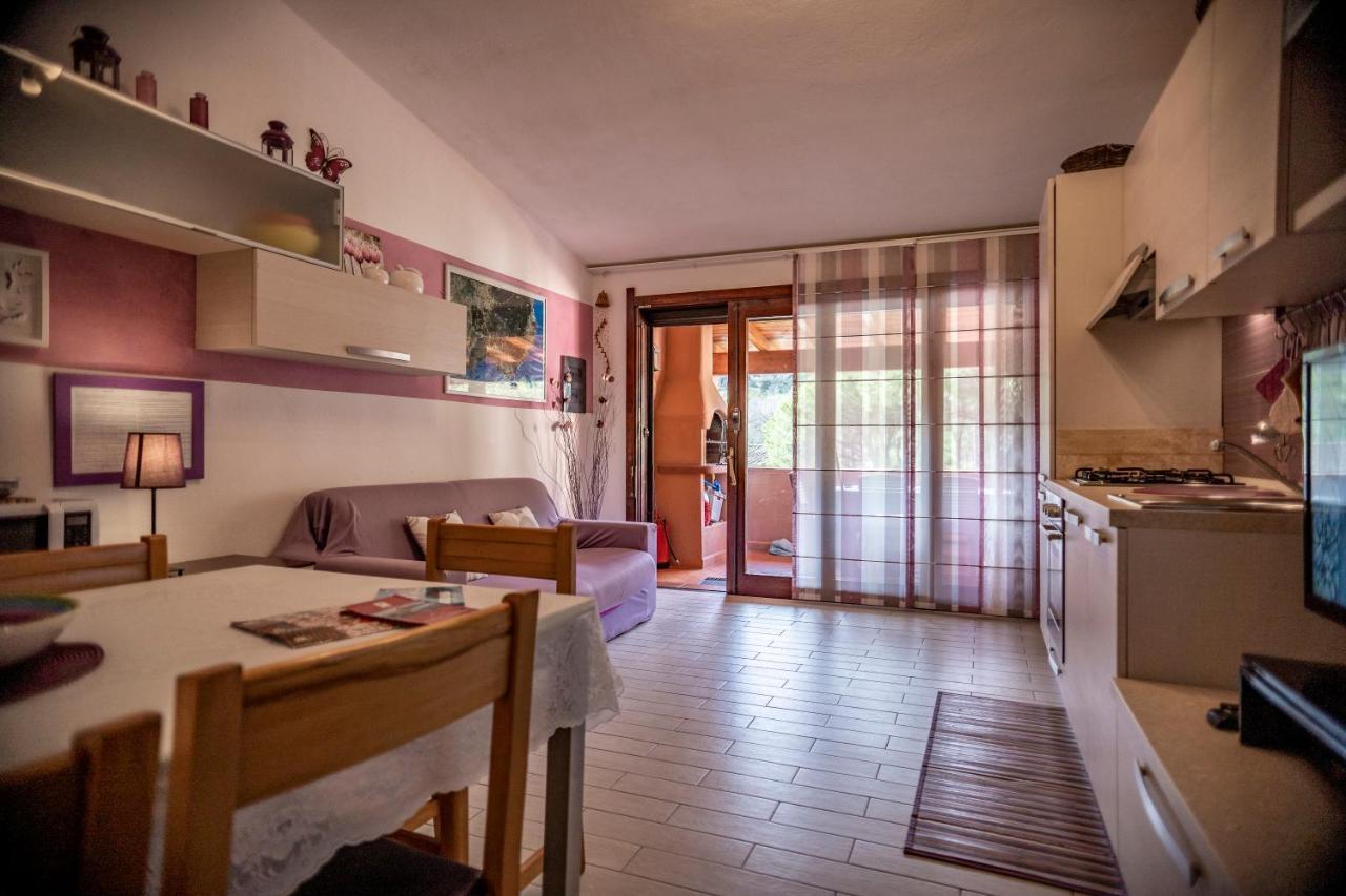 Purple House, 30M To Beach Pula Exterior photo